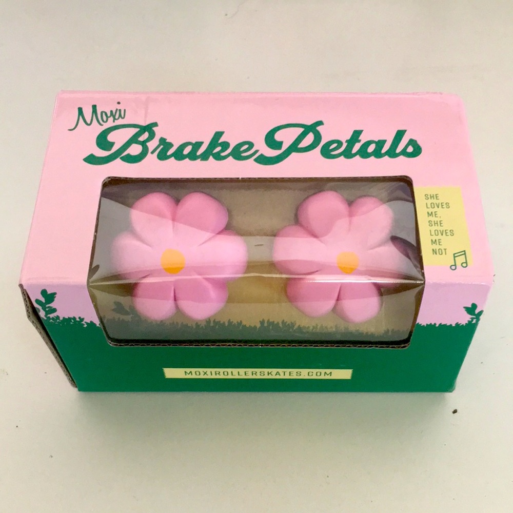 Moxi Break Petals